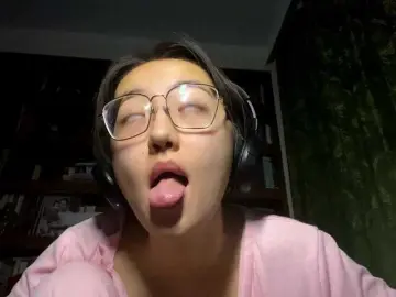 Bongacams Free Porn Cam of MellieTormey