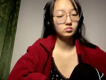 Bongacams Watch Live Sex Cams of MellieTormey