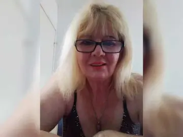 Bongacams Live Porn of KASANDRABOLOSHKA