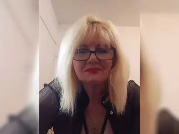 Bongacams Free Porn Cam of KASANDRABOLOSHKA