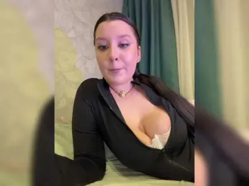 Bongacams Free Porn Cam of M-O-L-N-I-Y-A