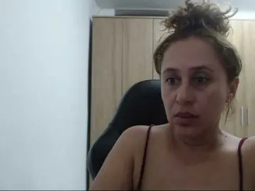 Bongacams Adult Video Chat of RoxanaMilf