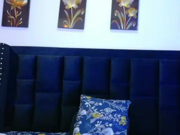 Bongacams Live Sex Cam of mamaneedsfun