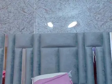 Bongacams Live Sex Cam of mamaneedsfun