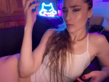 Bongacams Nude Webcam of CandyBoom