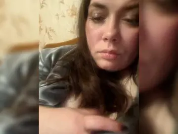 Bongacams Watch Live Sex Cams of TaraRid