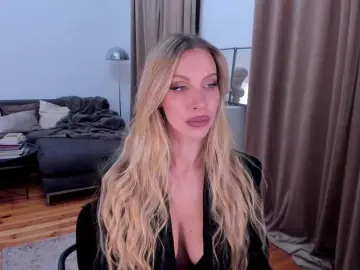 Bongacams Watch Live Sex Cams of ToxicBlonde