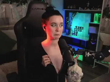 Bongacams Free Live Porn of KiraLiLime