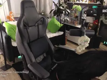 Bongacams Live Sex Cam of KiraLiLime