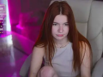 Bongacams Free Live Porn of RedShinee