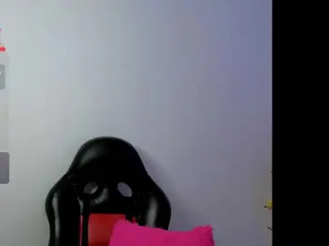Bongacams Sex Cam of LittleSky