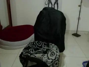 Bongacams Nude Webcam of vivian-milf-paint