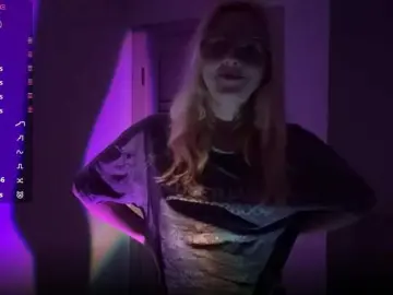 Bongacams Live Porn of CarenPoellnitz