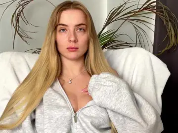 Bongacams Watch Live Sex Cams of BarbieSize