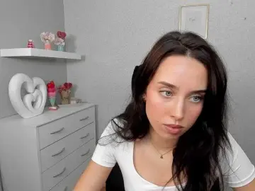 Bongacams Sex Chat of adeleLive