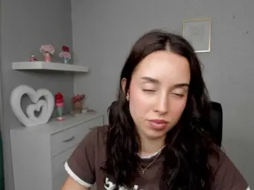 Bongacams Private Sex Chat of adeleLive
