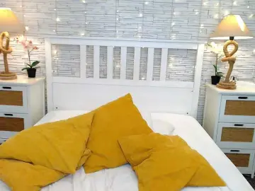 Bongacams Live Sex Cam of Di-Andra