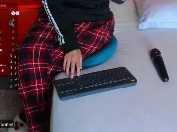 Bongacams Watch Live Sex Cams of VallerieJones