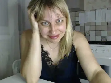 Bongacams Watch Live Sex Cams of Karmella