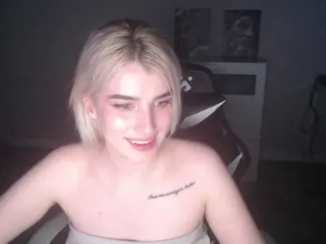 Bongacams Best Webcam of KissMeSlow-