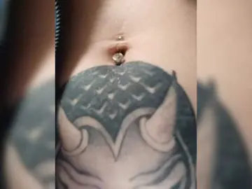 Bongacams Sex Cam of RedFox9595