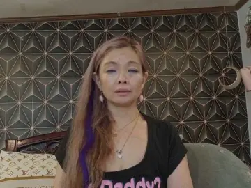 Bongacams Sex Cam of YummyMeily