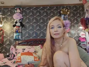 Bongacams Live Sex of YummyMeily