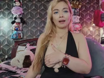 Bongacams Adult Webcams of YummyMeily