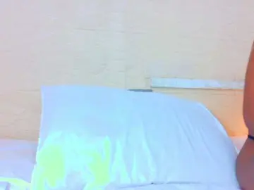 Bongacams Watch Live Sex Cams of shamira-moore