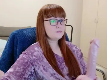 Bongacams Nude Webcam of Fox-Lisa