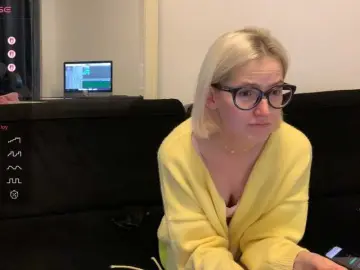 Bongacams Adult Webcams of Sexy-Sweets