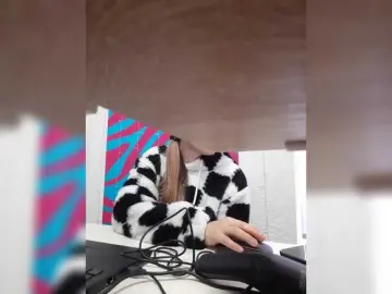 Bongacams Watch Live Sex Cams of Angelinamik