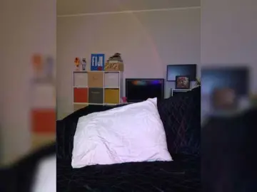 Bongacams Watch Live Sex Cams of a-squirter