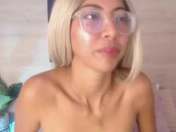 Bongacams Sex Chat of Hillary-hott