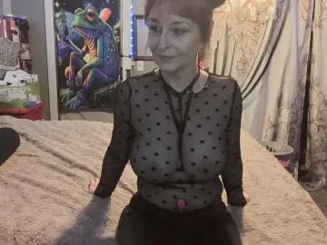 Bongacams Adult Video Chat of Pizzedwife