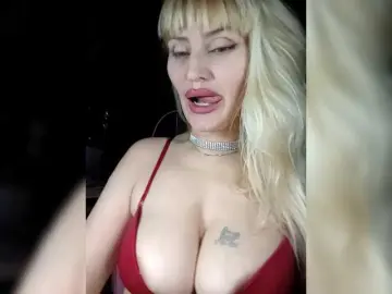 Bongacams Live Sex Cam of Freya-Milf