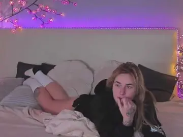 Bongacams Best Webcam of LunaHeadly