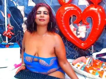 Bongacams Nude Webcam of indianerotica69