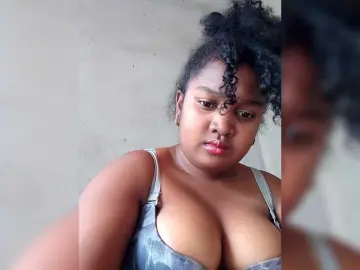 Bongacams Live Sex Cam of Ezrahsexy