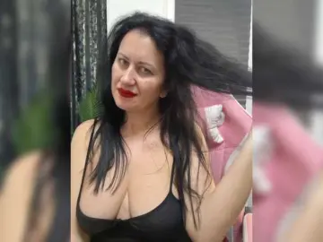 Bongacams Nude Webcam of monica-blackk