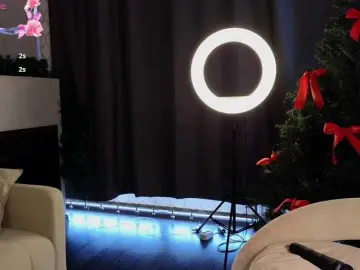 Bongacams Free Live Porn of CrimsonAura