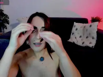 Bongacams Watch Live Sex Cams of Buttycherry