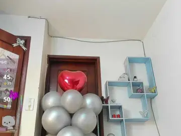 Bongacams Watch Live Sex Cams of DestinyHills