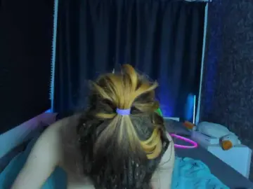 Bongacams Watch Live Sex Cams of KIKIKrash