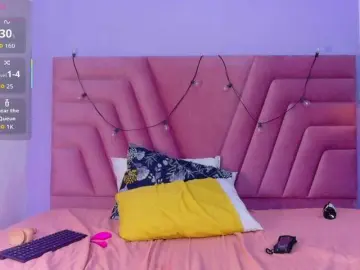 Bongacams Best Webcam of bigcurvymoomy