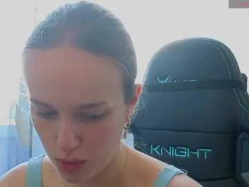 Bongacams Live Sex Cam of evallusion