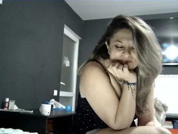 Bongacams Adult Webcams of lionessmom