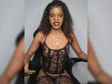 Bongacams Free Live Porn of GlobeTrottieHottie1