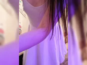 Bongacams Sex Cam of SexyQueen333