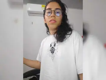 Bongacams Live Porn of skinny333